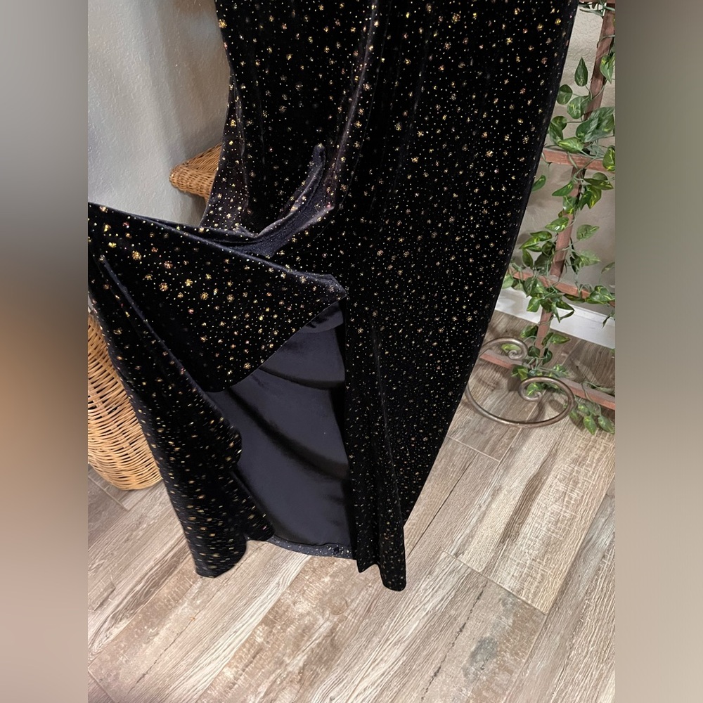 Betsy & Adam Vintage Black Velvet Jeweled Sparkle Maxi Dress Formal Evening Gown - Picture 13 of 17